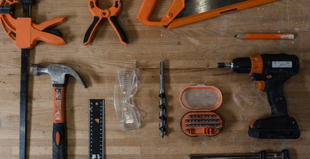 What Is a Corner Chamfer End Mill? Features and Uses